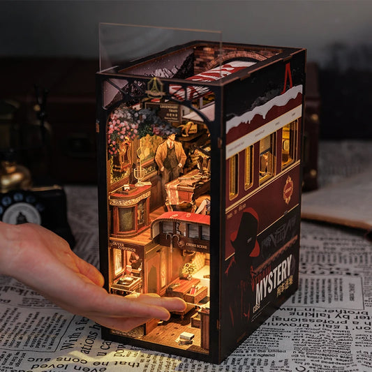 Kit de Miniatura com Luz de Toque: Refúgio Literário LOVEBEE